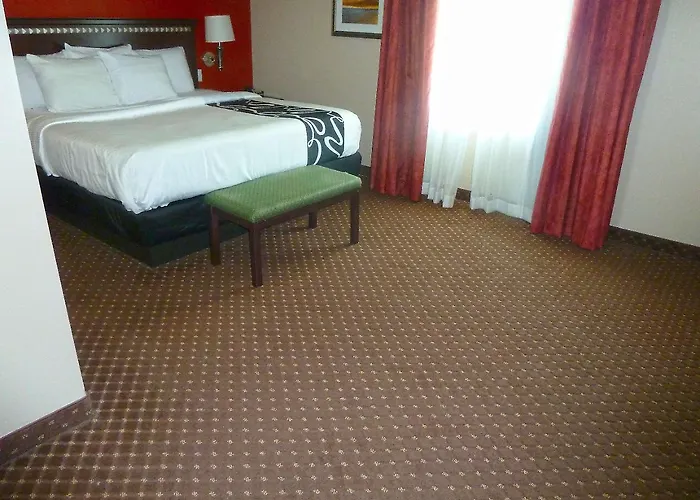 Americas Best Value Inn - Gun Barrel City